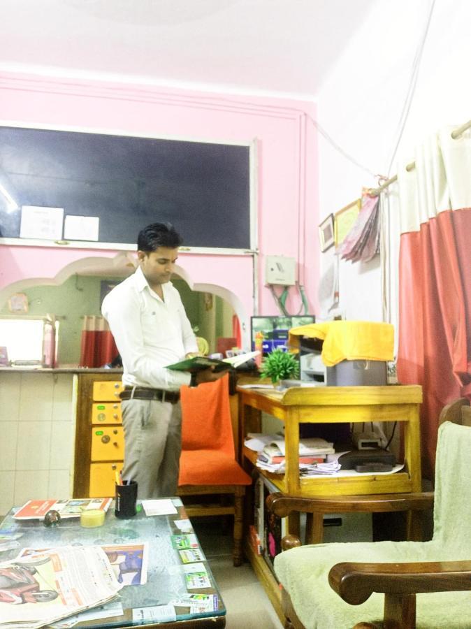Hotel Mamata Rājgīr Buitenkant foto